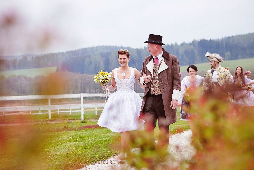 007 svatebni fotograf klatovy krutenice