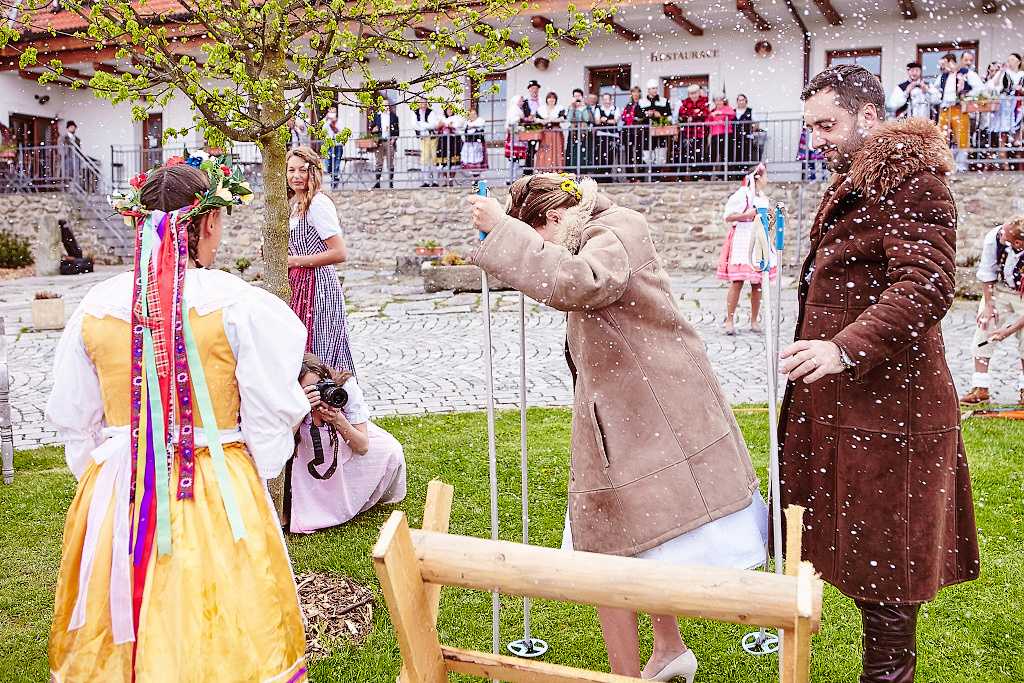 017 svatebni fotograf klatovy krutenice