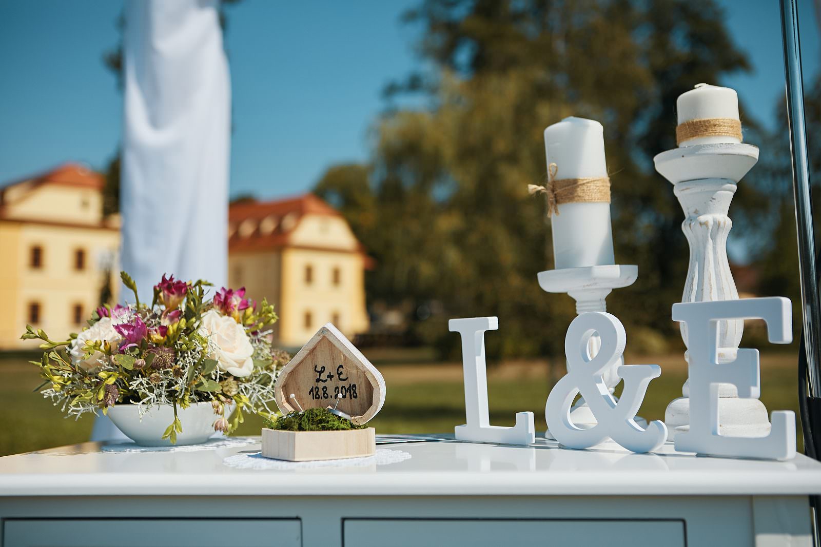 007 svatebni fotograf klatovy obytce na zamku